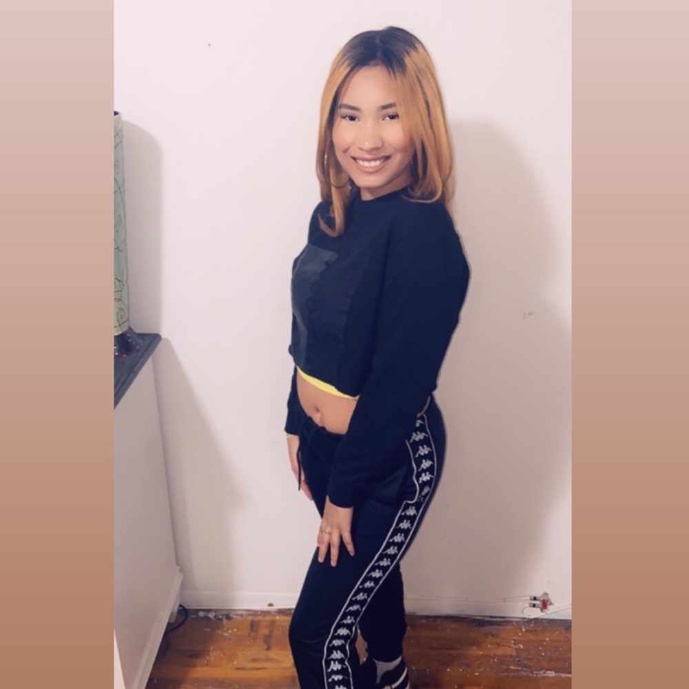 Crop sweater